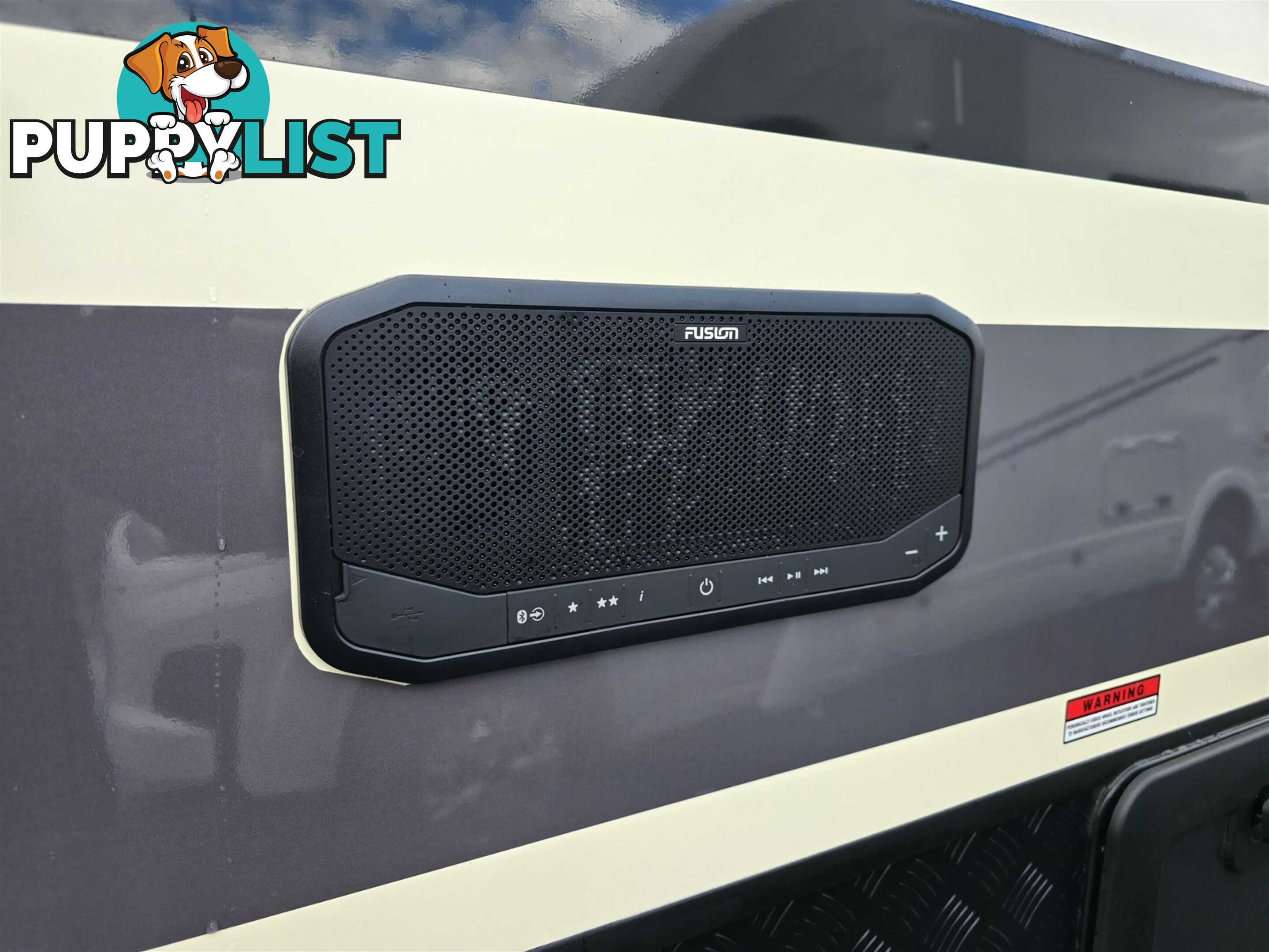 2025 MILLARD MFLOW XRIDER CARAVAN 22'10 TRIPLE BUNK