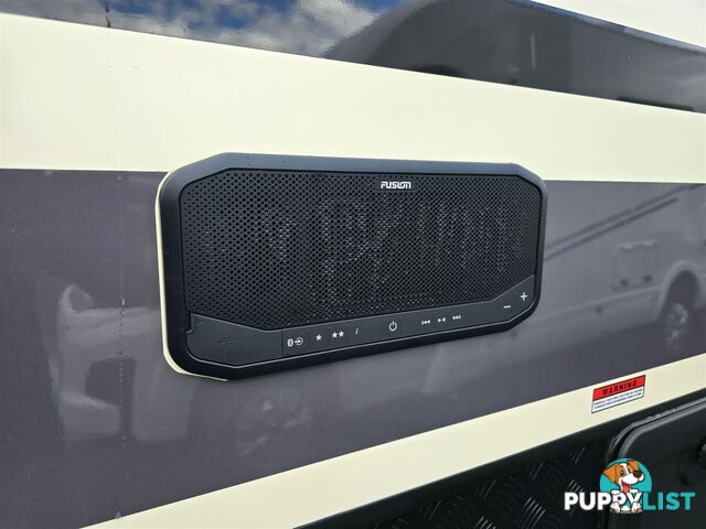 2025 MILLARD MFLOW XRIDER CARAVAN 22'10 TRIPLE BUNK