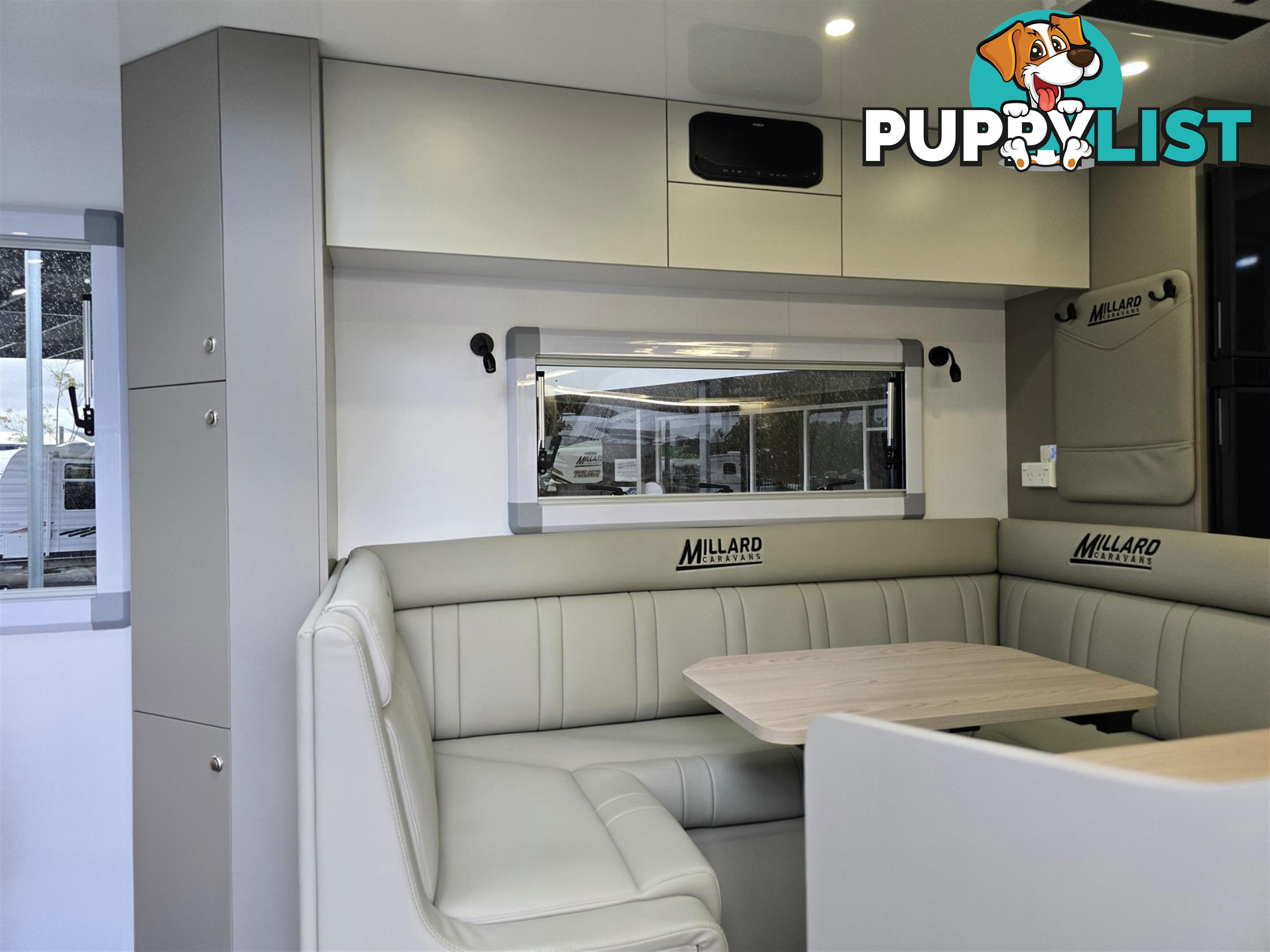 2025 MILLARD MFLOW XRIDER CARAVAN 22'10 TRIPLE BUNK