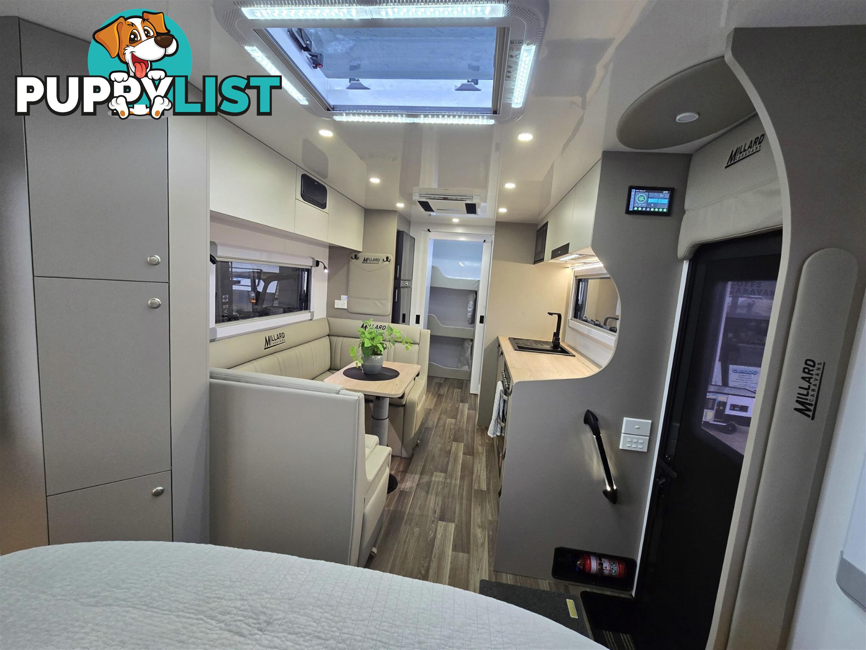 2025 MILLARD MFLOW XRIDER CARAVAN 22'10 TRIPLE BUNK