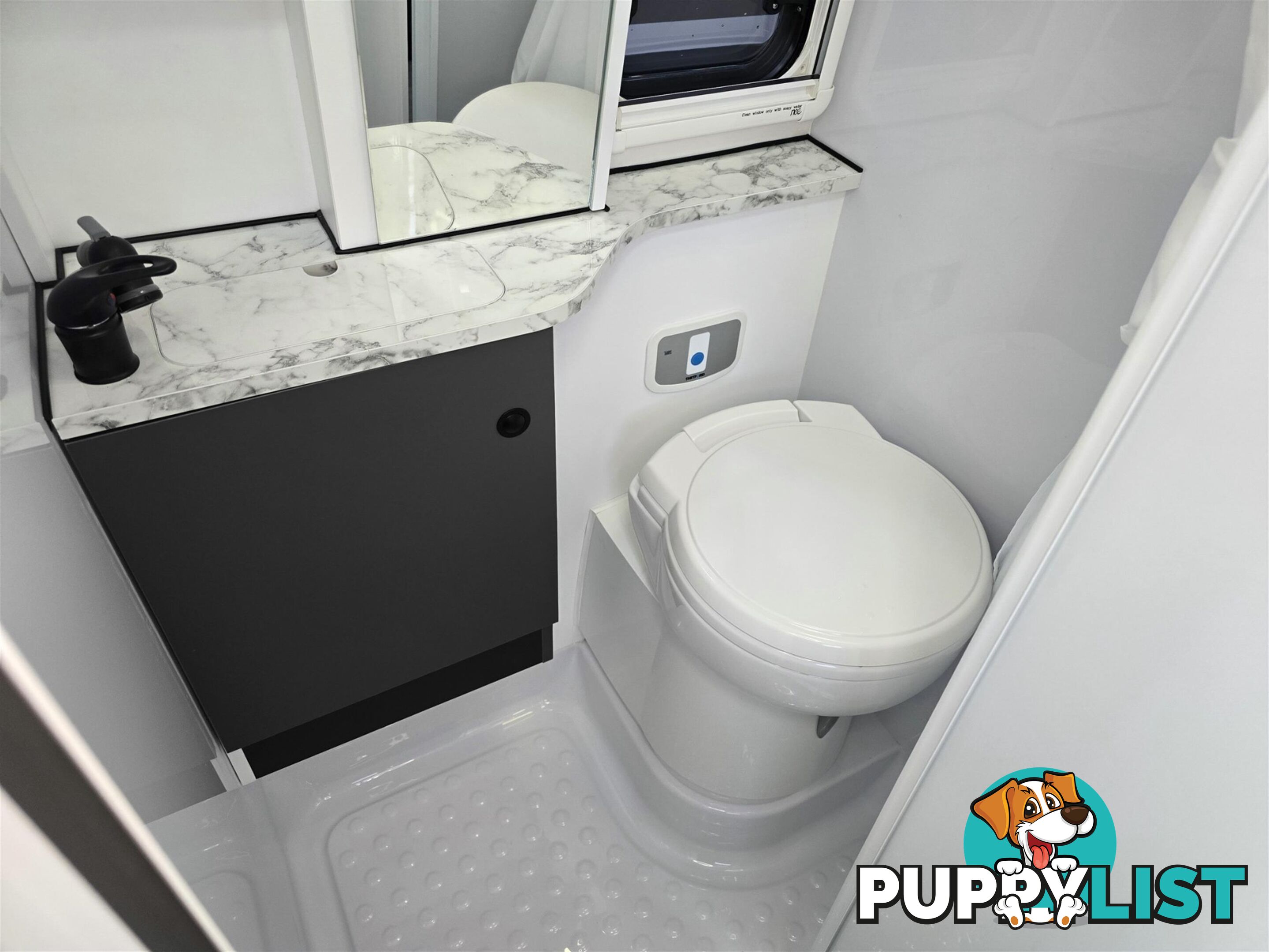 2025 AVIDA TREK CAMPERVAN V6452