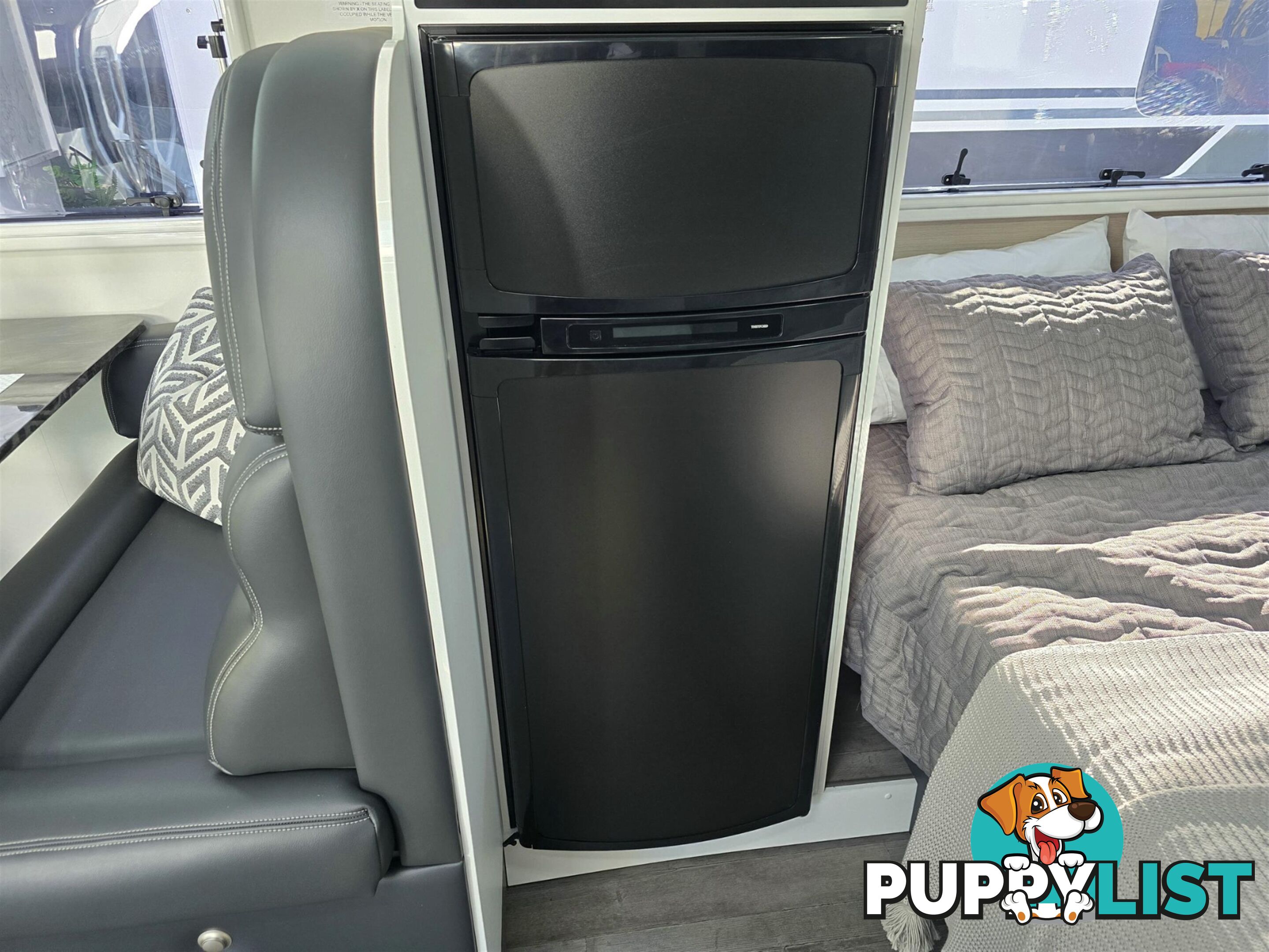 2024 AVIDA ESPERANCE MOTORHOME C7844SL