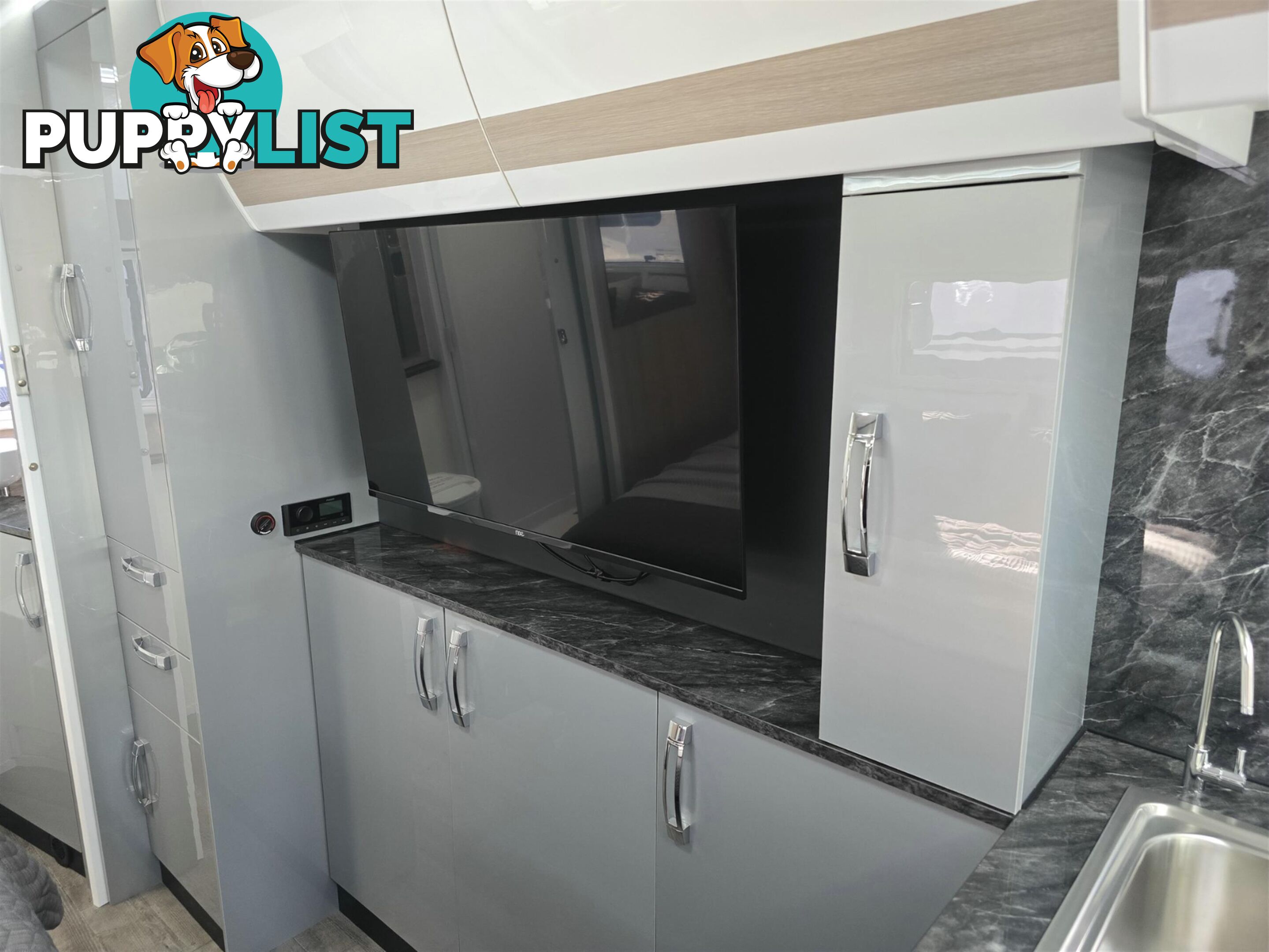 2024 AVIDA ESPERANCE MOTORHOME C7844SL