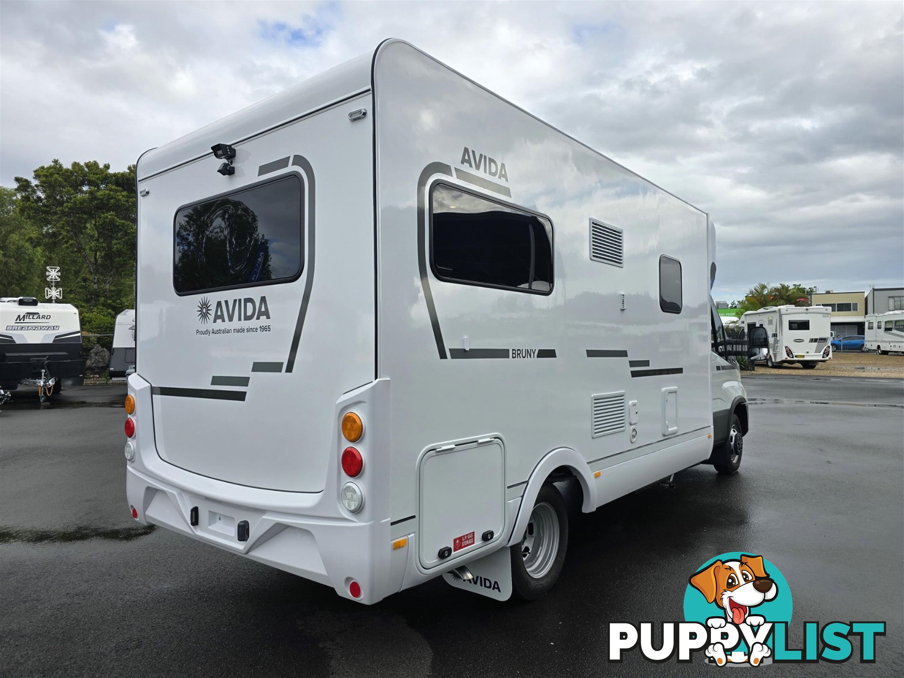 2025 AVIDA BRUNY MOTORHOME B7042