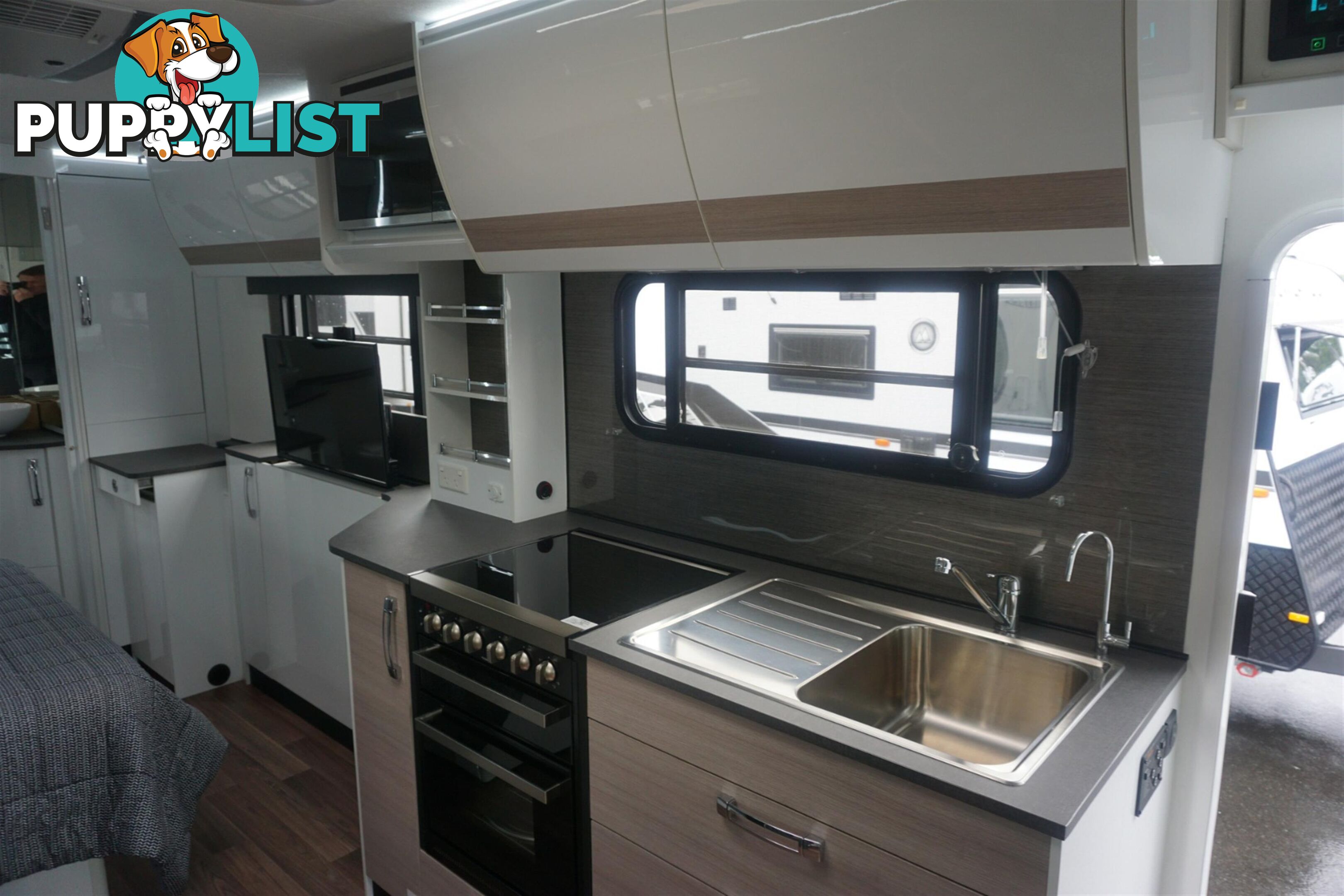 2019 AVIDA ESPERANCE MOTORHOME