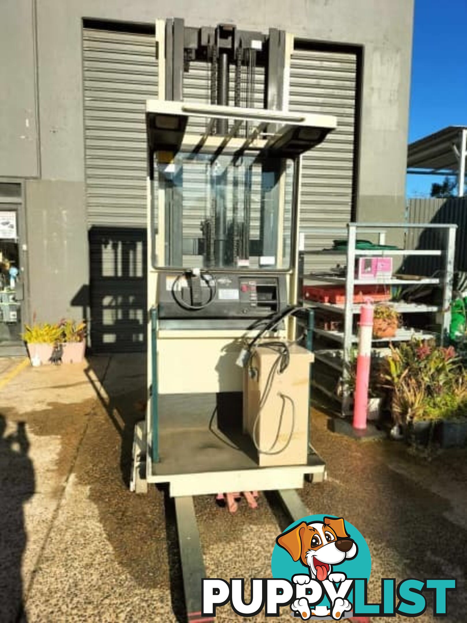 &quot;BARGAIN&quot; CROWN MAN UP STOCKPICKER 6850 mm lift height