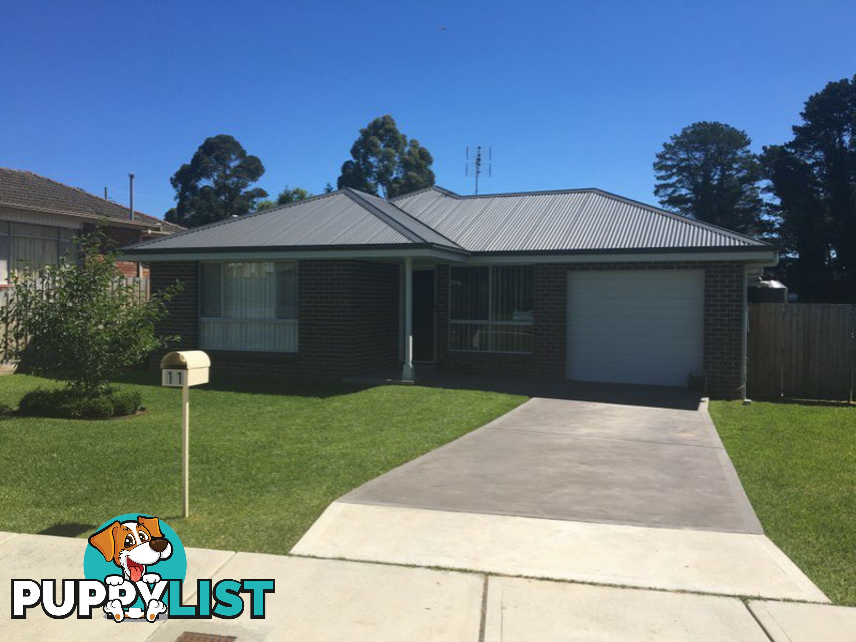 11 Yarrawa Street MOSS VALE NSW 2577