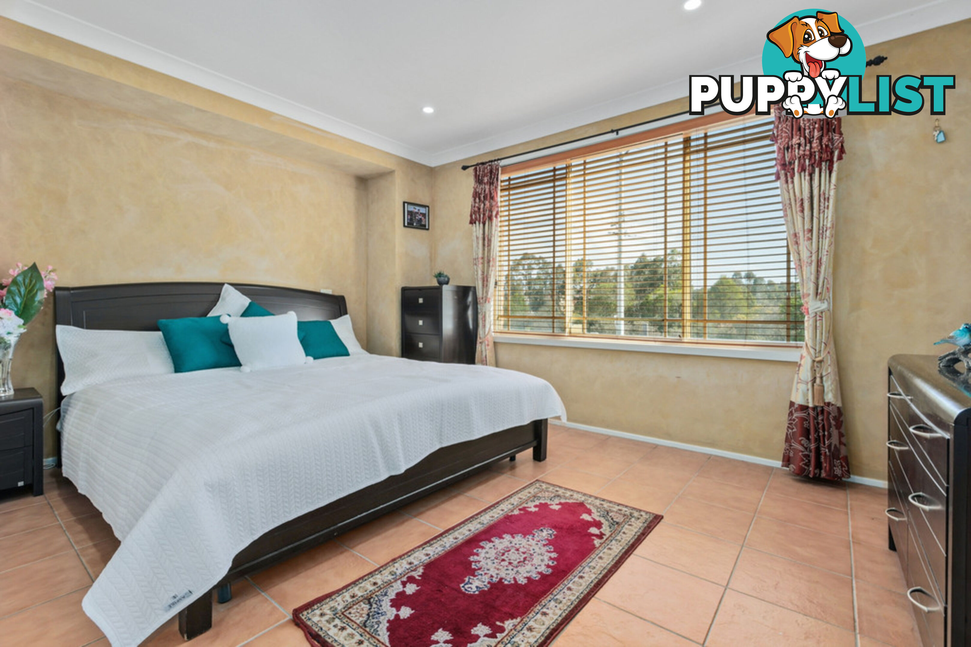 29 Blue Hills Drive GLENMORE PARK NSW 2745