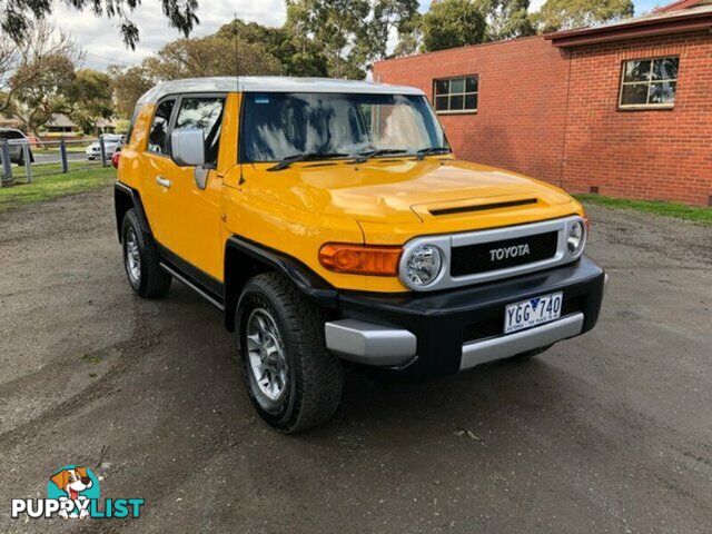 2011 TOYOTA FJ CRUISER GSJ15R 4D WAGON