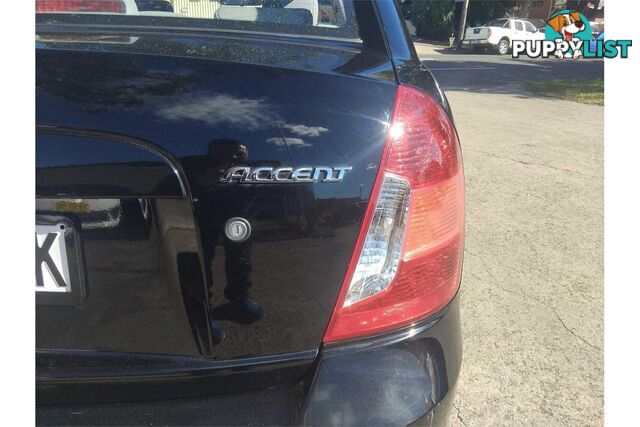 2006 HYUNDAI ACCENT  MC SEDAN