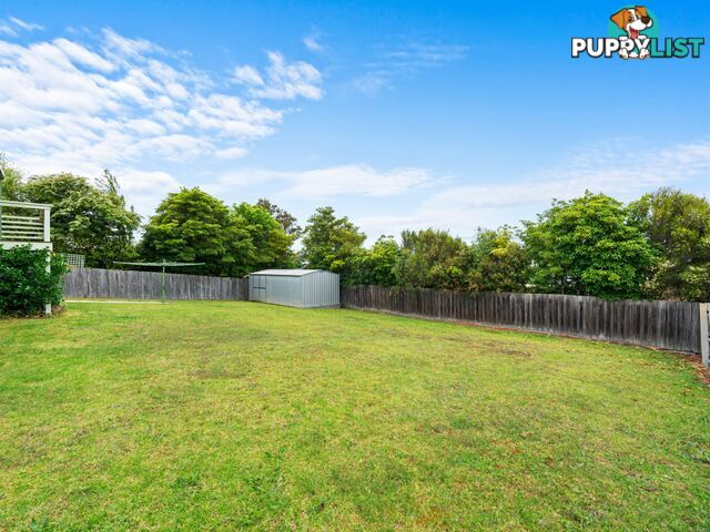 12 Ewing Court LAKES ENTRANCE VIC 3909