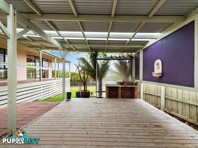 12 Ewing Court LAKES ENTRANCE VIC 3909