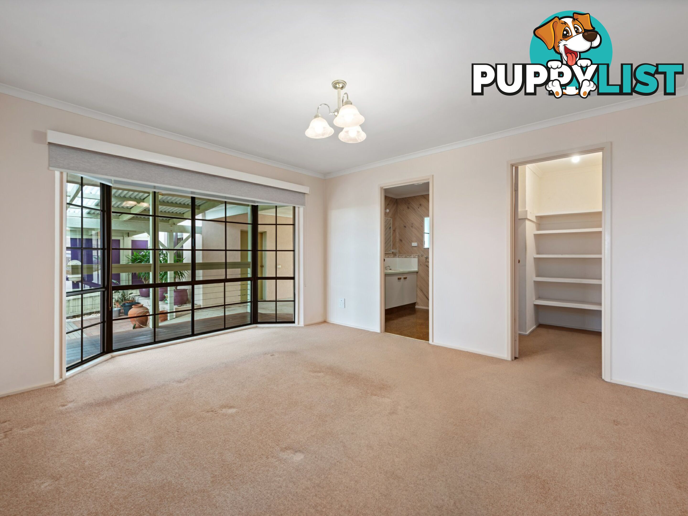 12 Ewing Court LAKES ENTRANCE VIC 3909