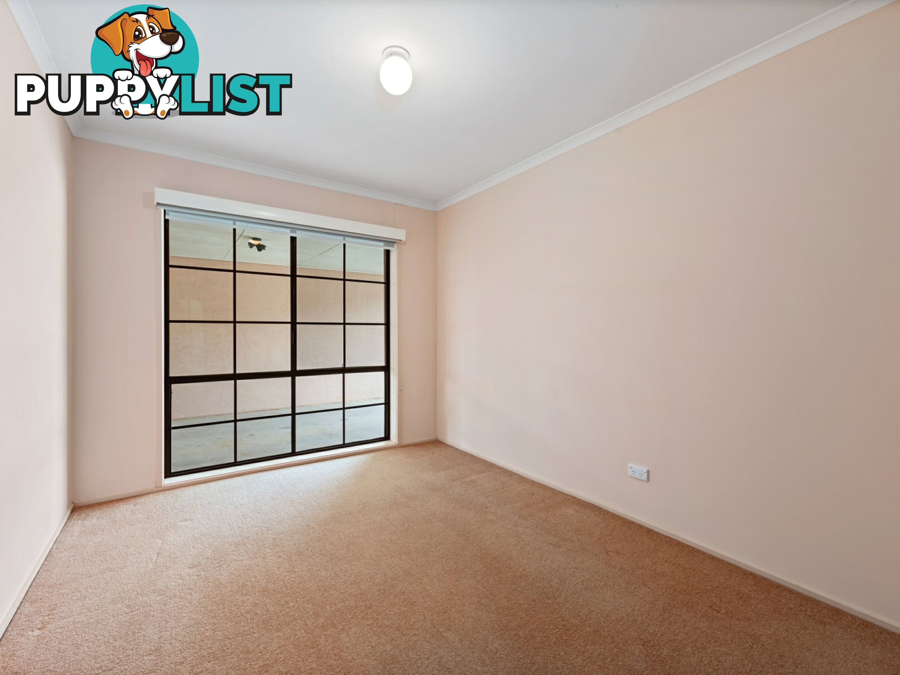 12 Ewing Court LAKES ENTRANCE VIC 3909