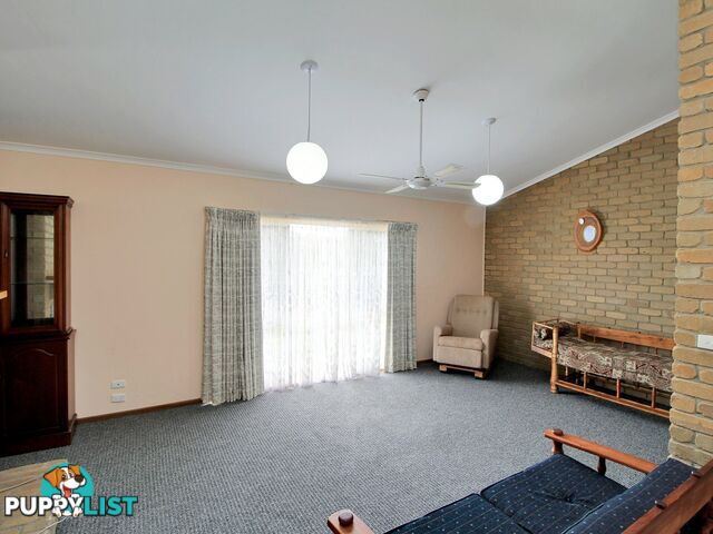 51 Balmoral Crescent EASTWOOD VIC 3875