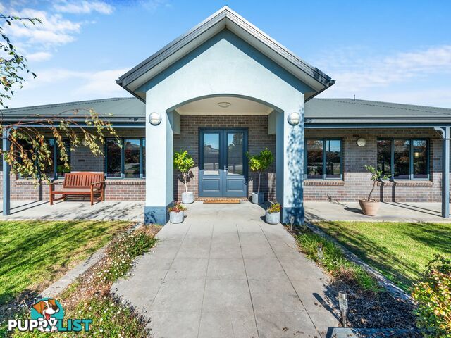 2 Morton Drive EASTWOOD VIC 3875