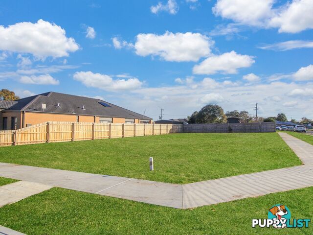 8 Royle Court EAST BAIRNSDALE VIC 3875