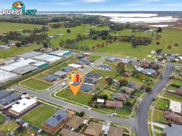 8 Royle Court EAST BAIRNSDALE VIC 3875
