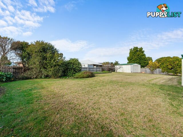 38 Charlton Place EASTWOOD VIC 3875