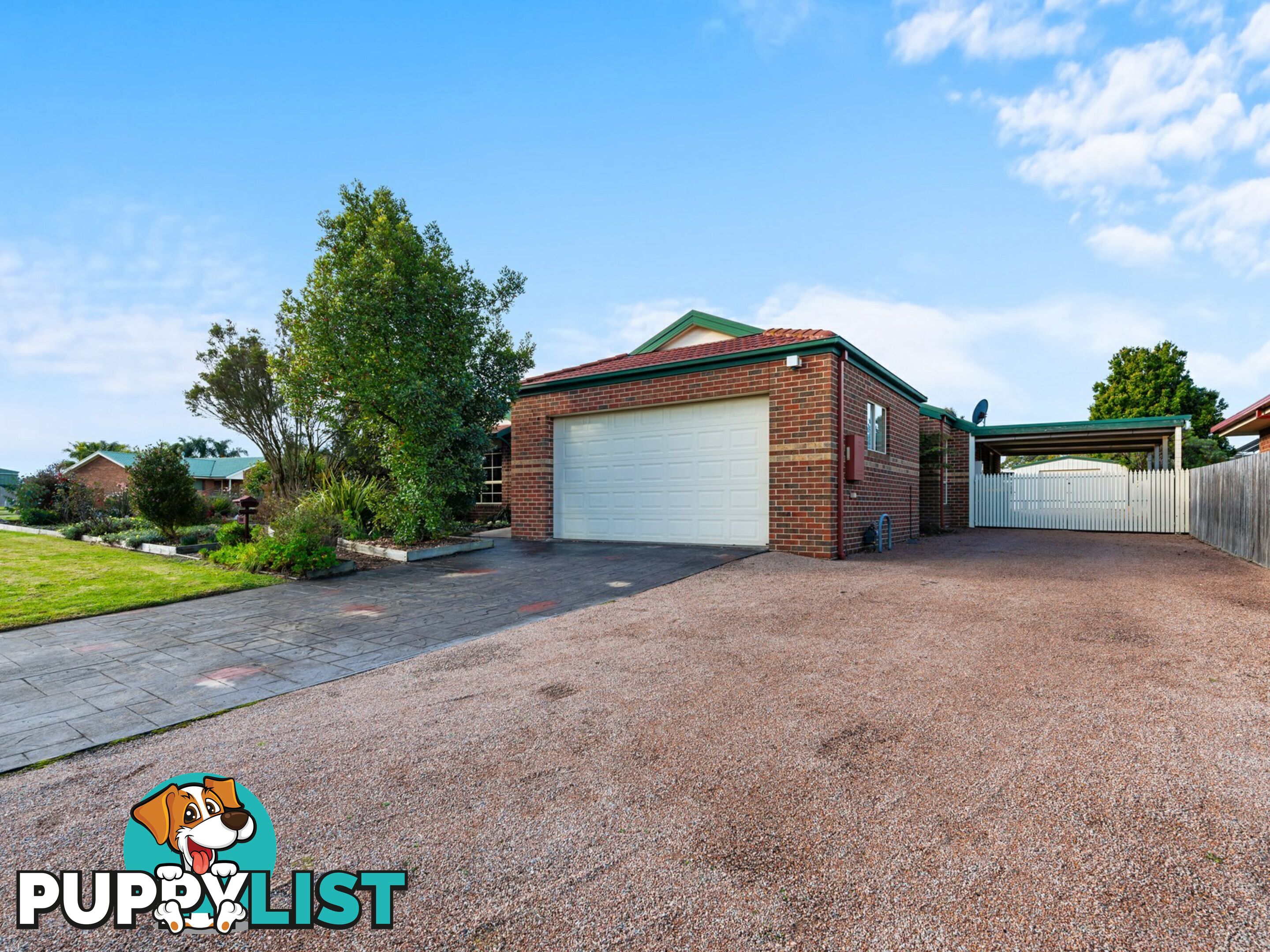 38 Charlton Place EASTWOOD VIC 3875