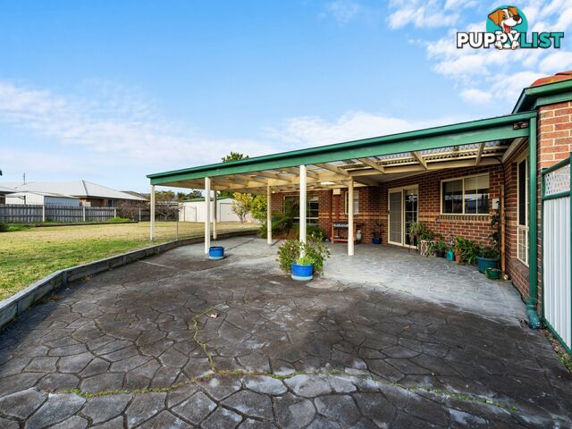 38 Charlton Place EASTWOOD VIC 3875