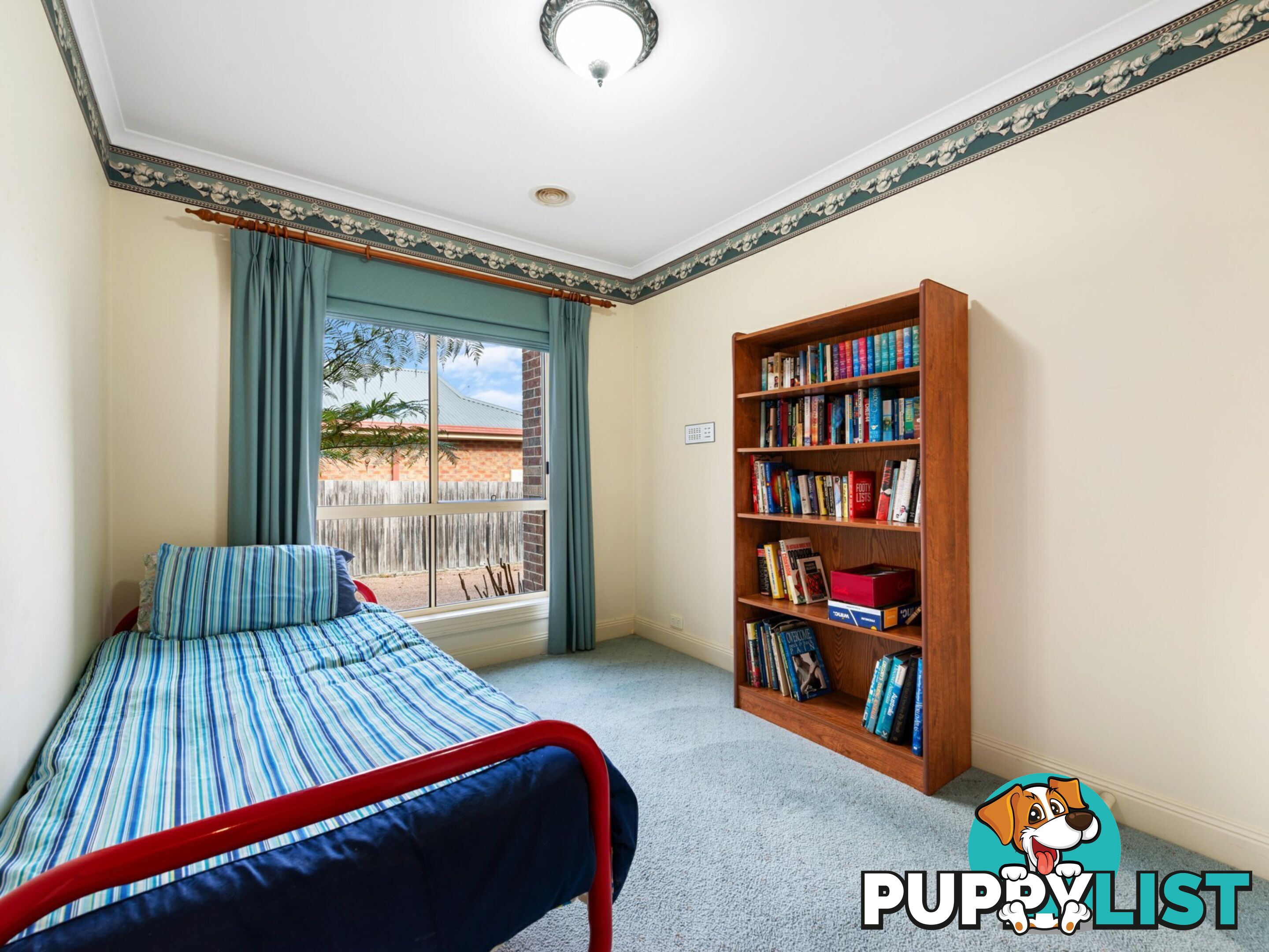 38 Charlton Place EASTWOOD VIC 3875