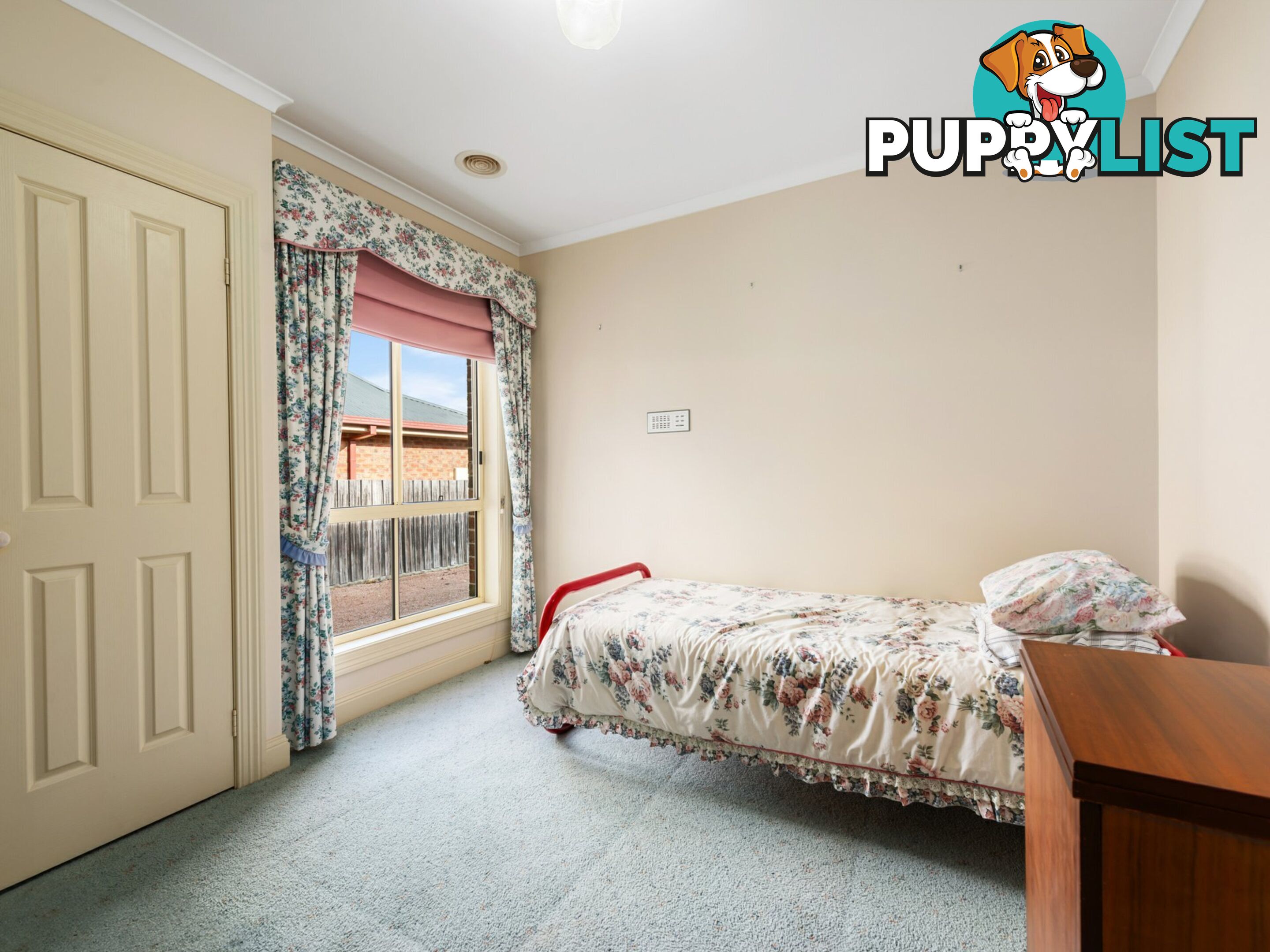 38 Charlton Place EASTWOOD VIC 3875