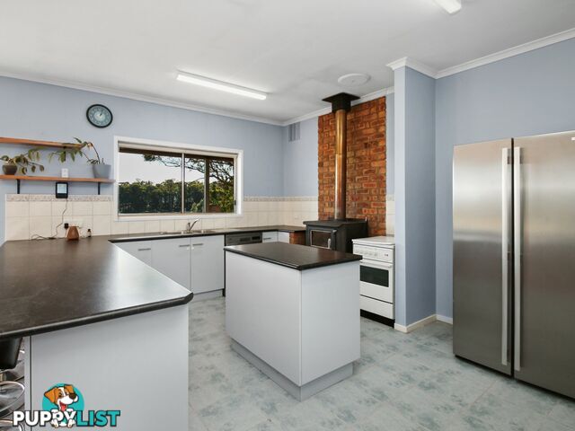 100 Hollingsworth Road CLIFTON CREEK VIC 3875
