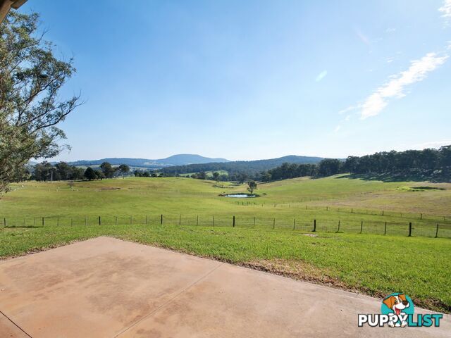 100 Hollingsworth Road CLIFTON CREEK VIC 3875