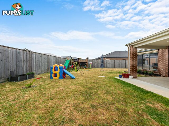 37 Shannon Boulevard BAIRNSDALE VIC 3875