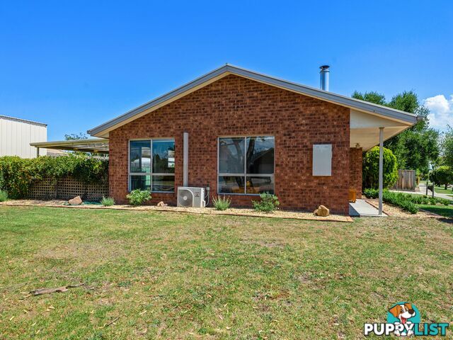 2 Tairua Place EASTWOOD VIC 3875