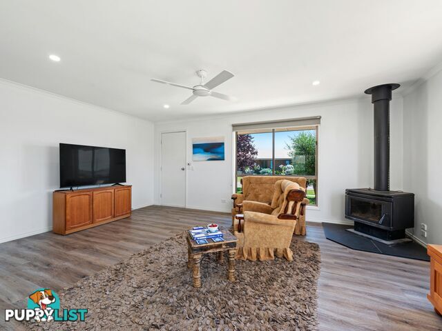 2 Tairua Place EASTWOOD VIC 3875