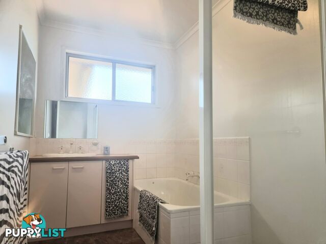 2 Tairua Place EASTWOOD VIC 3875