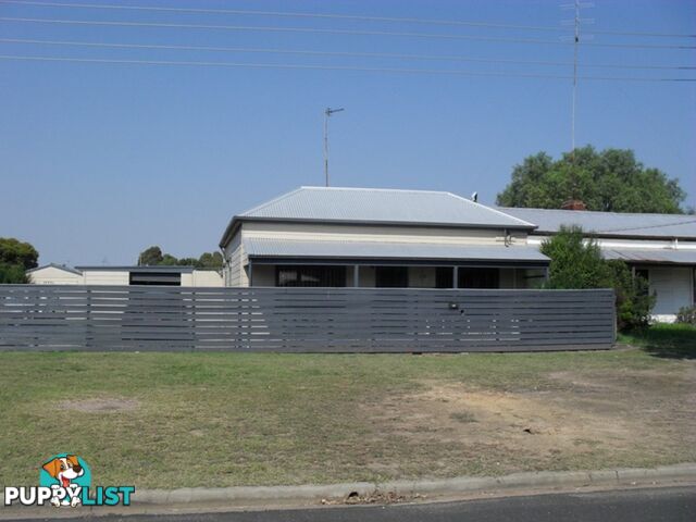 13 Swan Street BAIRNSDALE VIC 3875