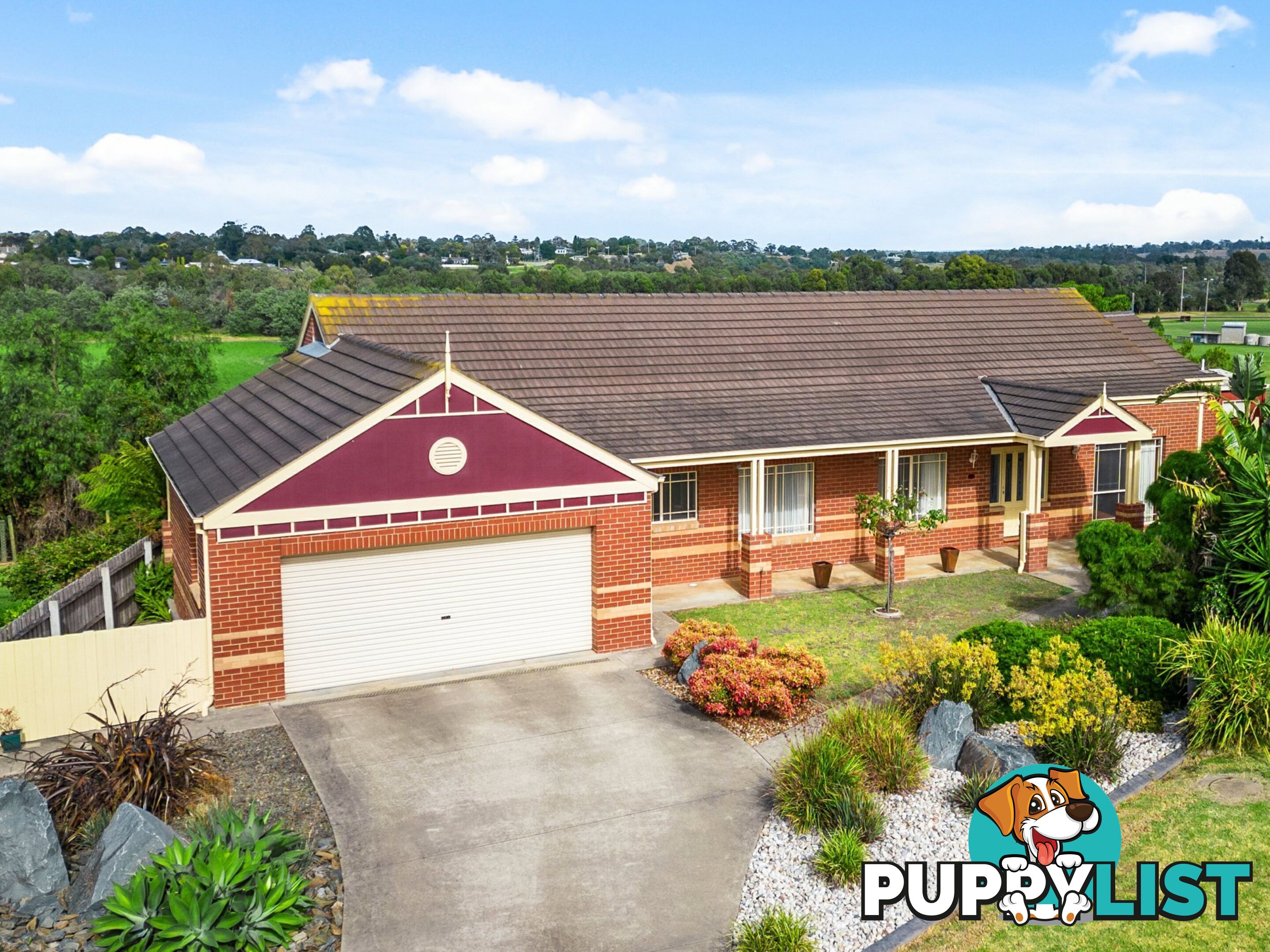 17 Bluff Court EASTWOOD VIC 3875