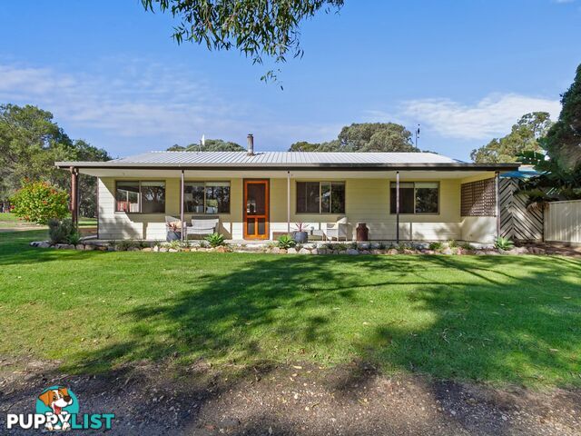 128 & 128A Waddells Road NICHOLSON VIC 3882