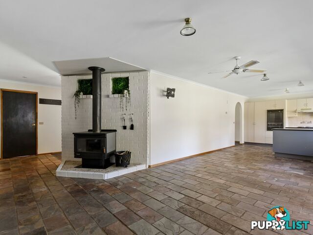 128 & 128A Waddells Road NICHOLSON VIC 3882