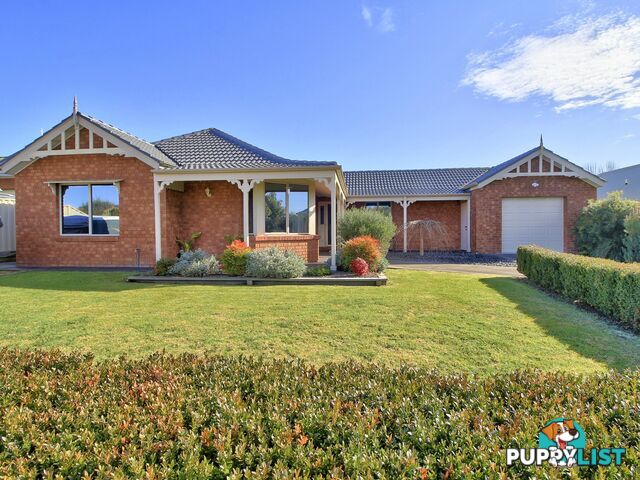 9 Maneroo Court EASTWOOD VIC 3875