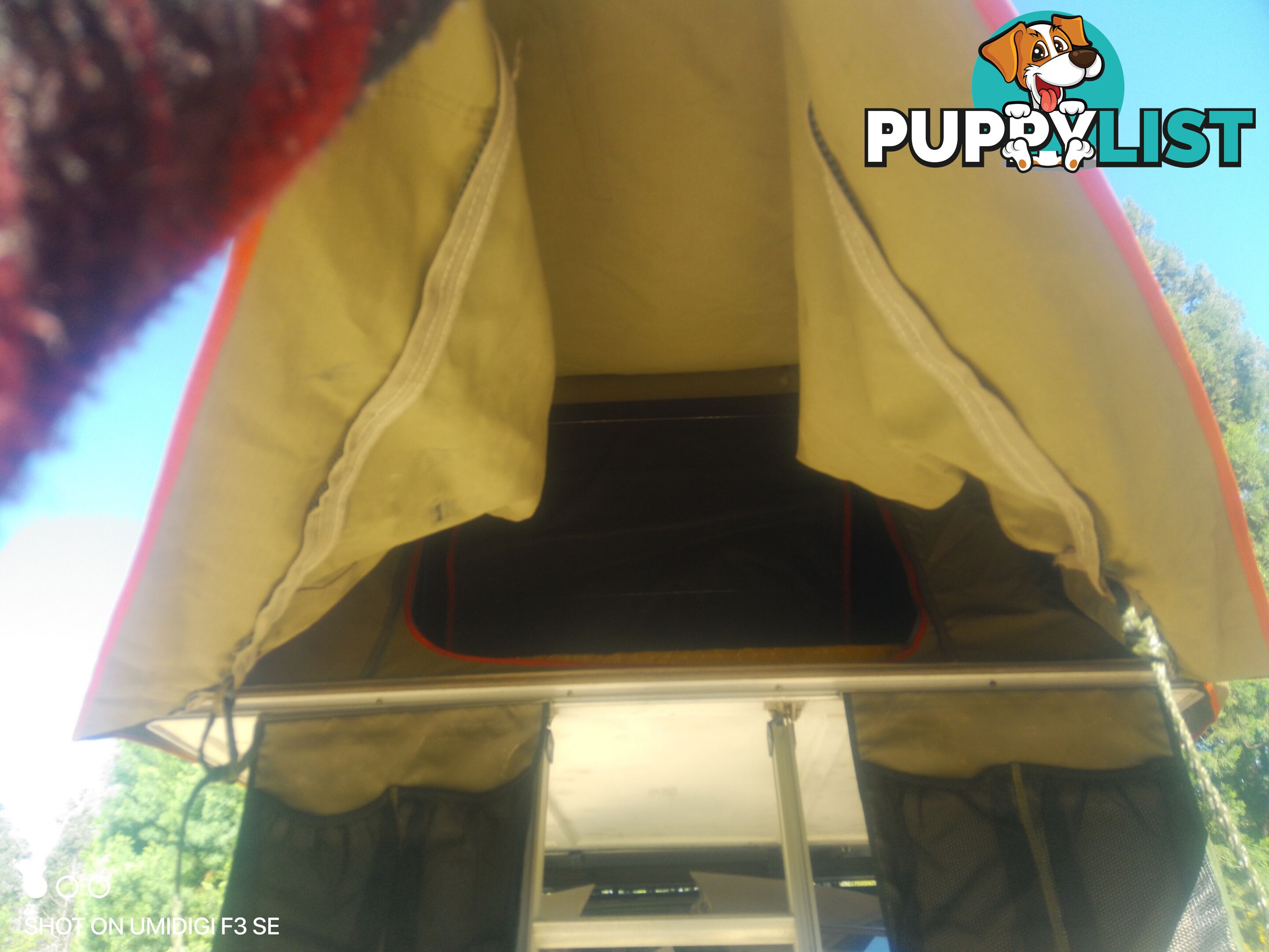 Howling Moon roof top camper