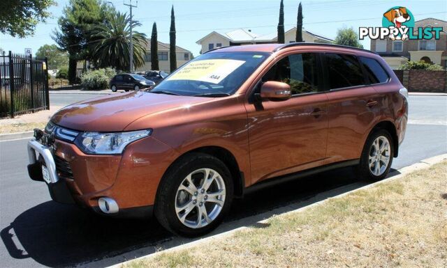 2013 MITSUBISHI OUTLANDER LS (4X4) ZJ MY14 SUV, 4 DOORS, 7 SEATS