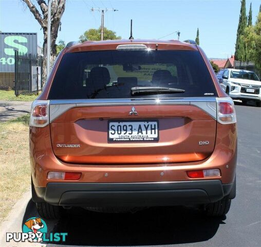 2013 MITSUBISHI OUTLANDER LS (4X4) ZJ MY14 SUV, 4 DOORS, 7 SEATS