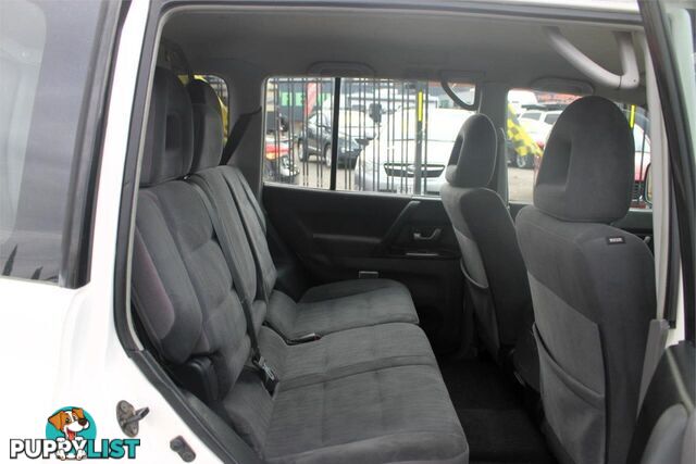 2005 MITSUBISHI PAJERO GLS LWB (4X4) NP SUV, 4 DOORS, 7 SEATS