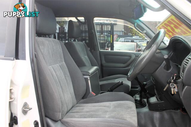 2000 TOYOTA LANDCRUISER (4X4) HZJ105R SUV, 4 DOORS, 6 SEATS