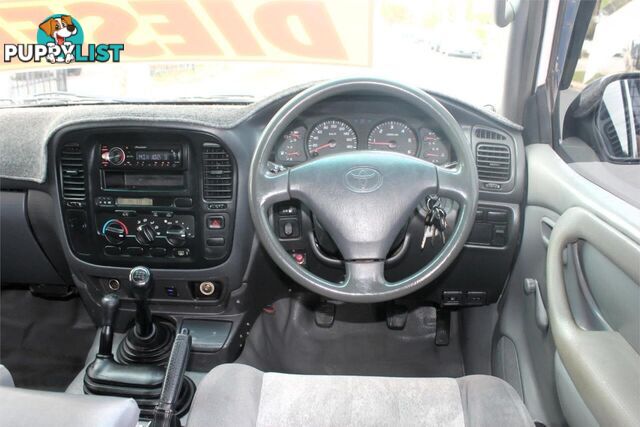 2000 TOYOTA LANDCRUISER (4X4) HZJ105R SUV, 4 DOORS, 6 SEATS