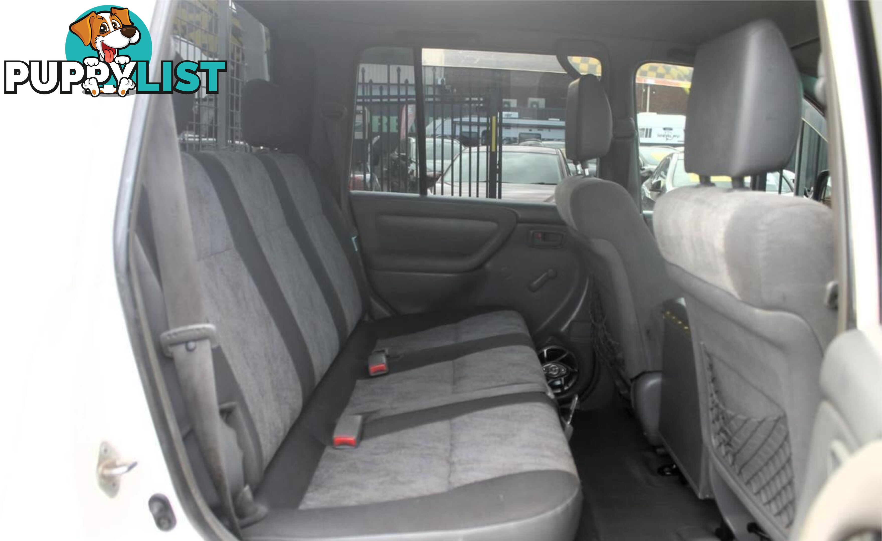 2000 TOYOTA LANDCRUISER (4X4) HZJ105R SUV, 4 DOORS, 6 SEATS