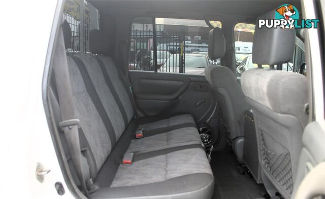 2000 TOYOTA LANDCRUISER (4X4) HZJ105R SUV, 4 DOORS, 6 SEATS