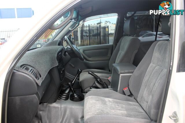 2000 TOYOTA LANDCRUISER (4X4) HZJ105R SUV, 4 DOORS, 6 SEATS