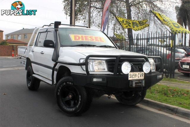 2000 TOYOTA LANDCRUISER (4X4) HZJ105R SUV, 4 DOORS, 6 SEATS
