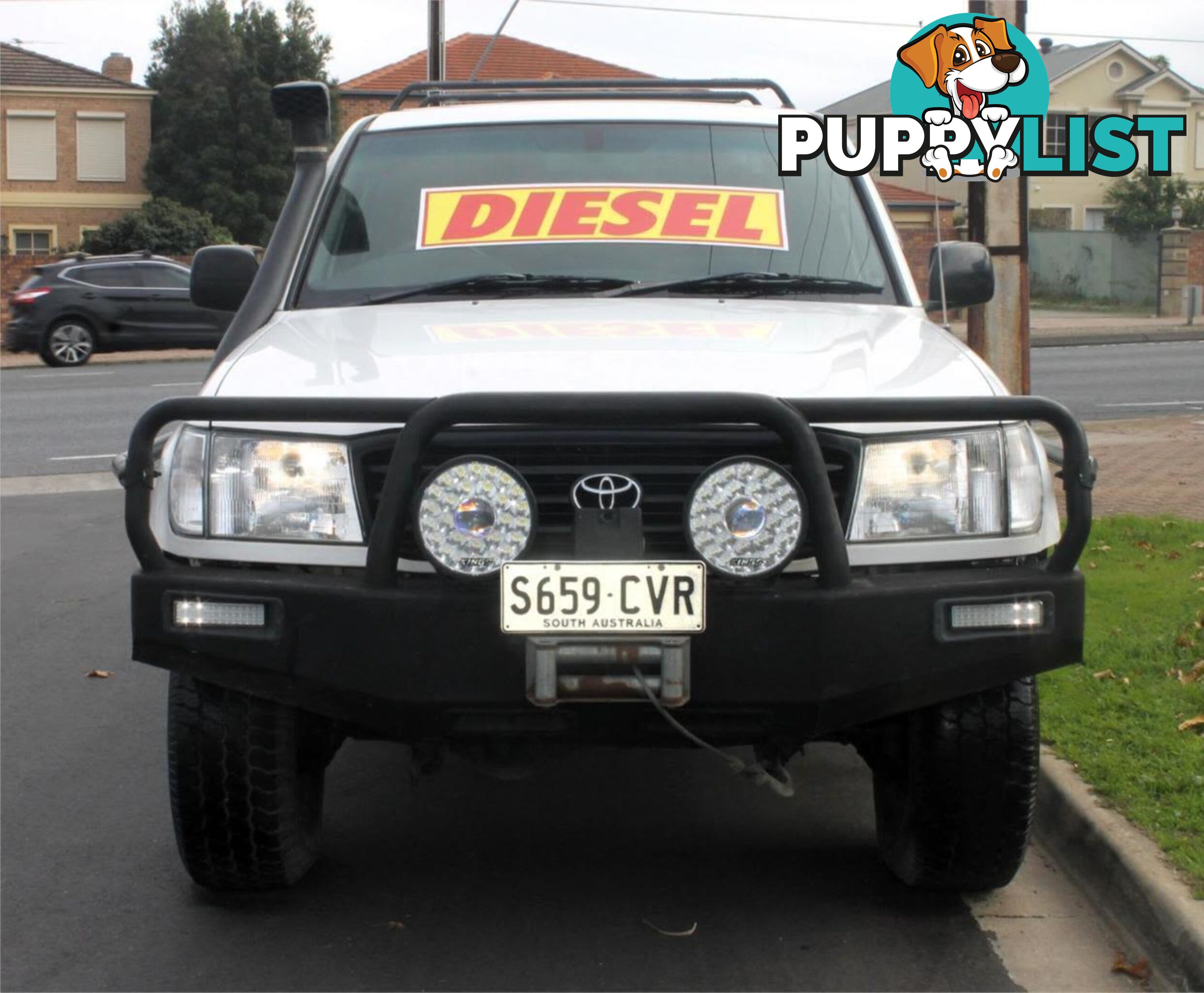 2000 TOYOTA LANDCRUISER (4X4) HZJ105R SUV, 4 DOORS, 6 SEATS