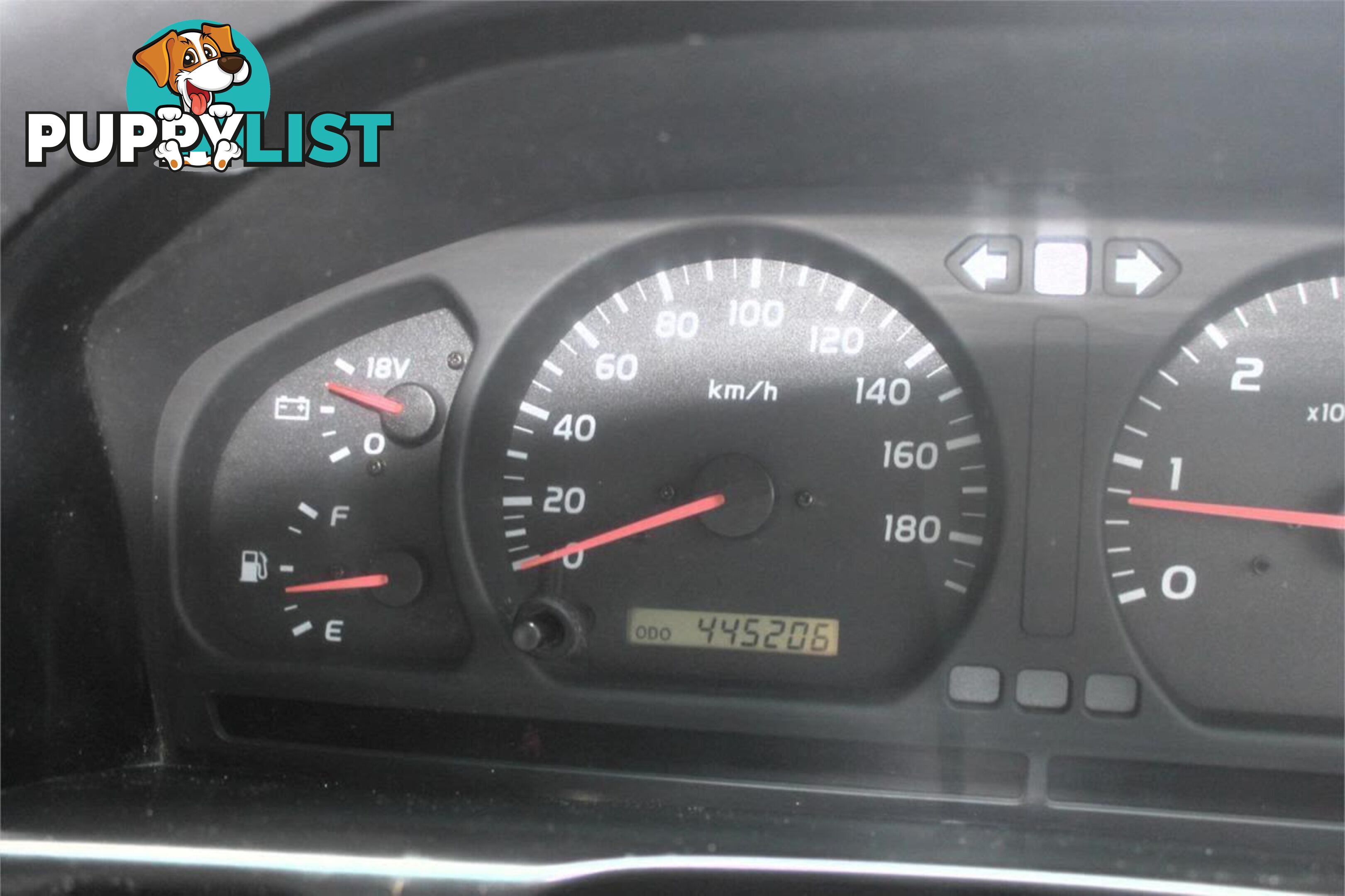 2000 TOYOTA LANDCRUISER (4X4) HZJ105R SUV, 4 DOORS, 6 SEATS